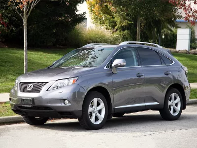 Dịch vụ thay Kính chắn gió xe Lexus RX 330 tận  nơi